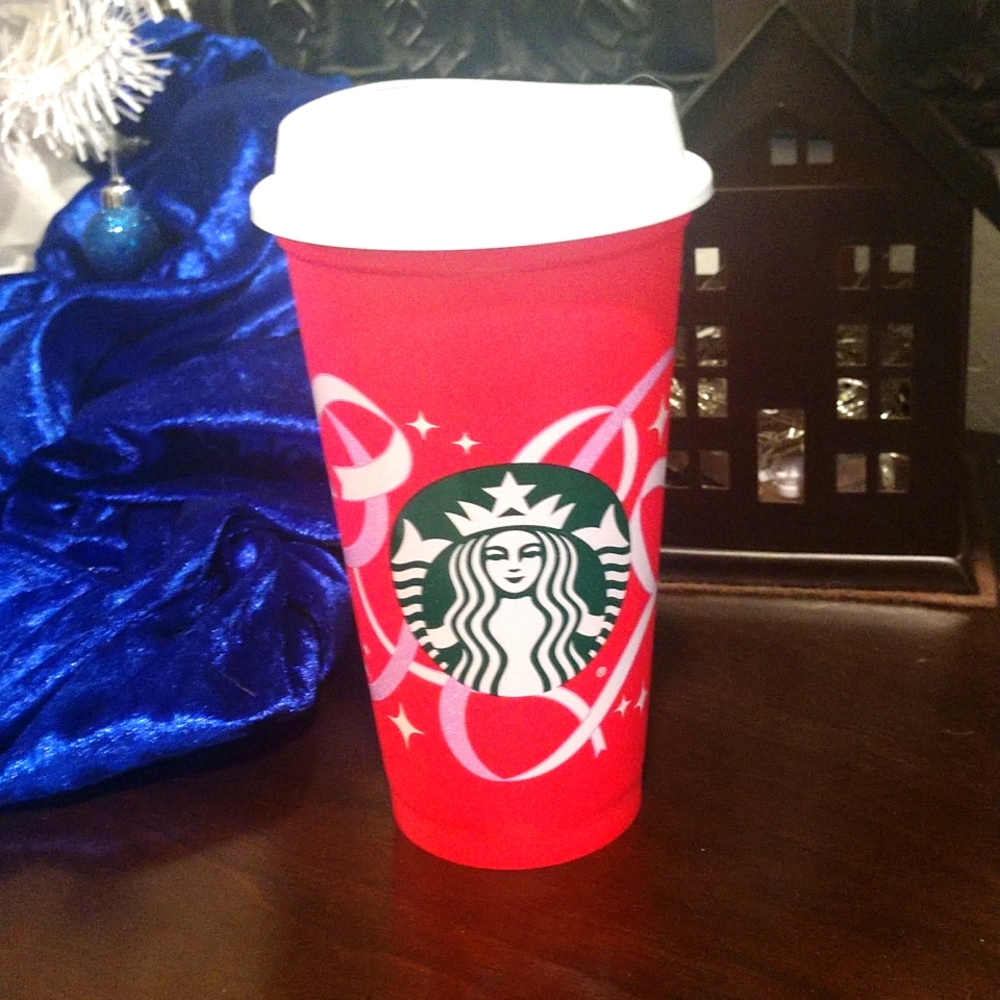 New Starbucks Holiday 2021 Red Cup with lid